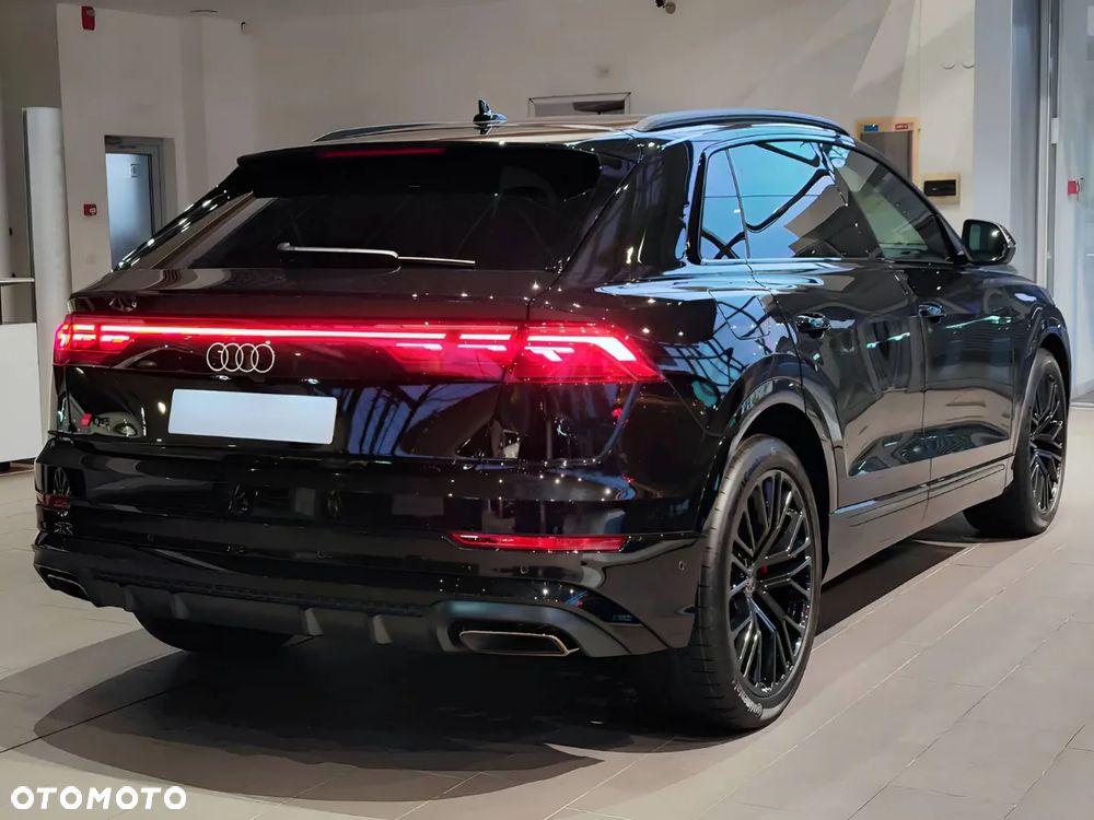 Audi Q8 - 2