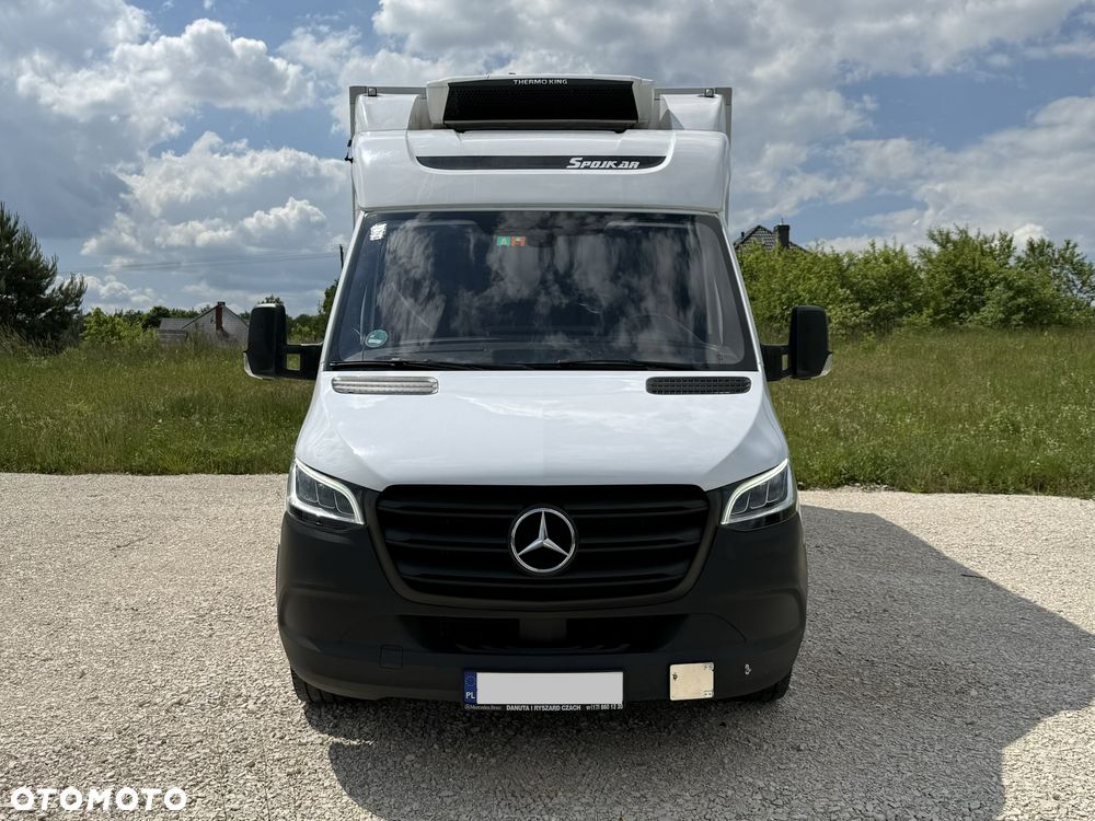 Mercedes-Benz Sprinter - 11