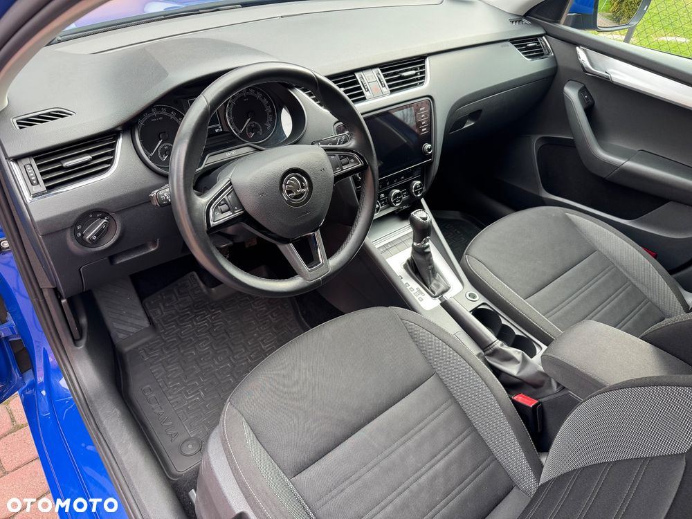 Skoda Octavia 2.0 TDI Ambition DSG - 10