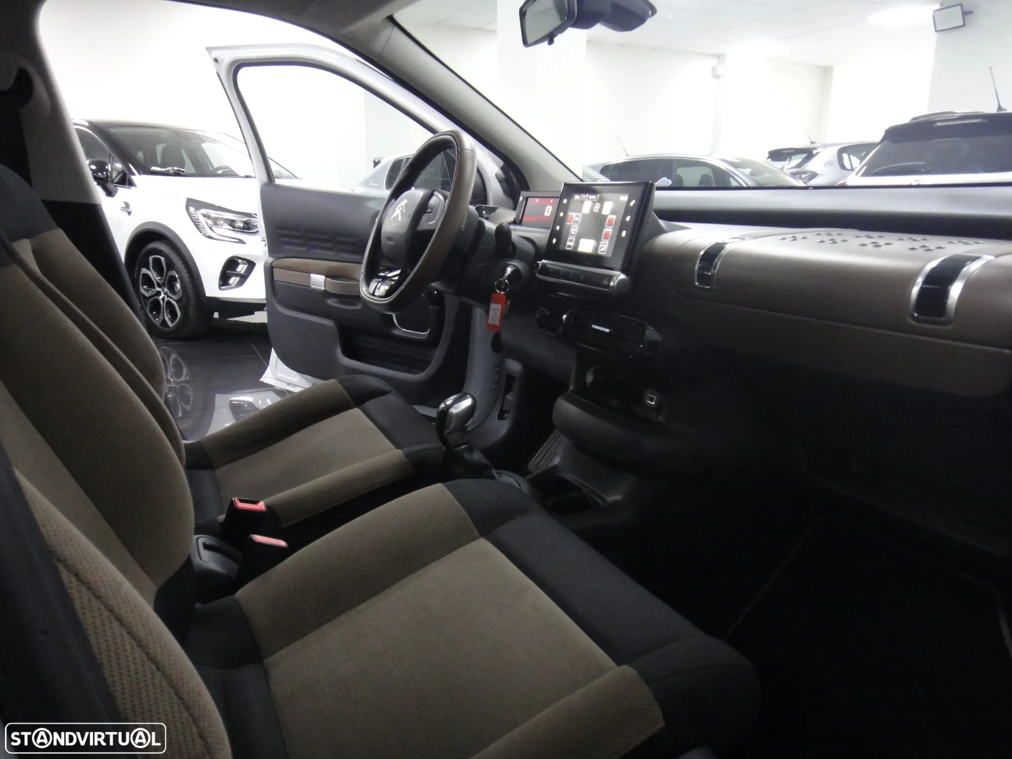 Citroën C4 Cactus 1.2 PureTech Shine - 20