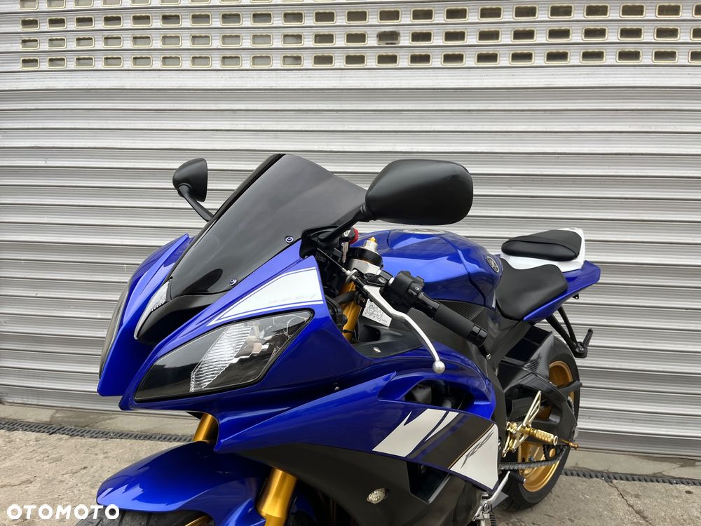 Yamaha R6 - 35