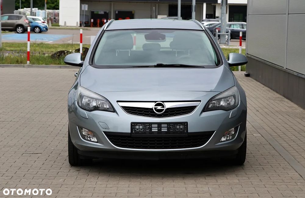 Opel Astra 1.4 T Enjoy - 9