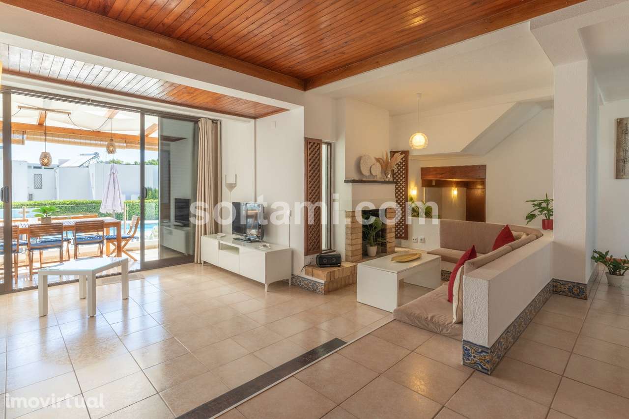 Moradia em Banda T3+1 Venda em Quarteira,Loulé - Grande imagem: 2/49