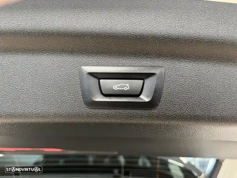 BMW iX1 xDrive30 Edição Desportiva M - 7