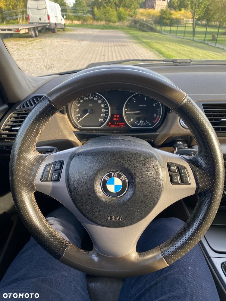 BMW Seria 1 118d - 23