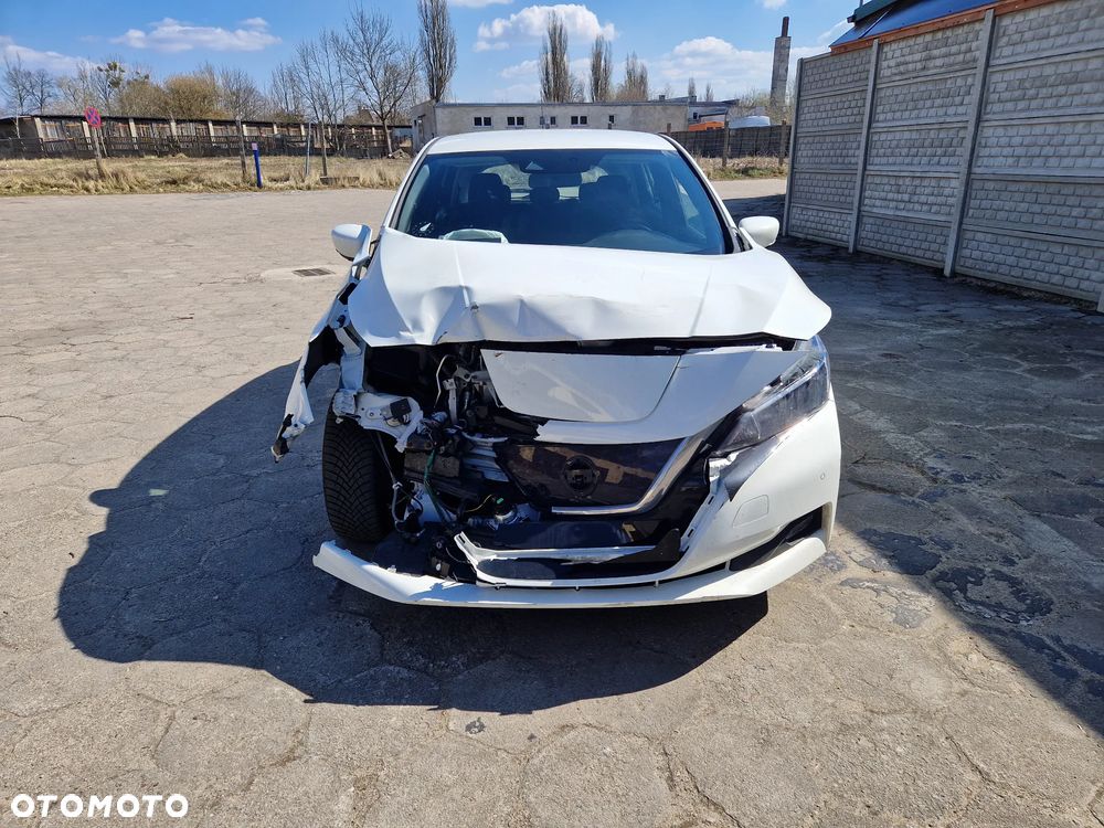 Nissan Leaf 40 kWh Tekna - 2