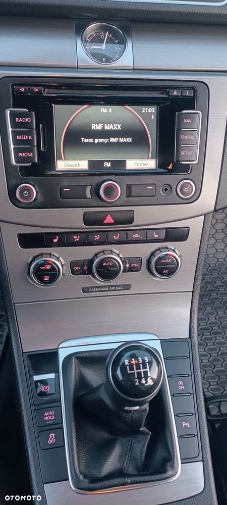 Volkswagen Passat - 5
