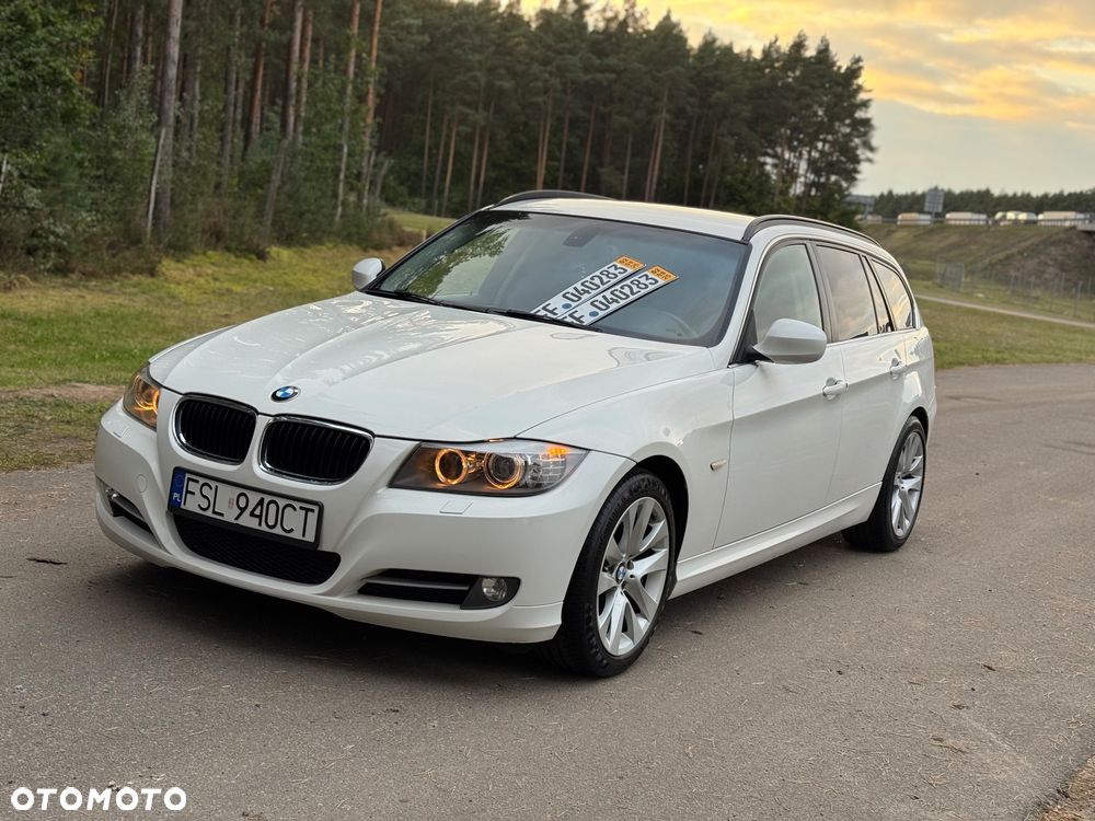 BMW Seria 3 318d DPF Touring Edition Sport - 1