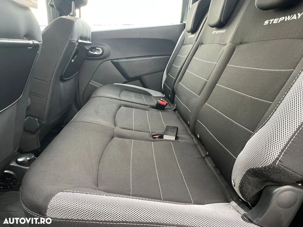Dacia Lodgy 1.5 dCi 90 CP Stepway - 22