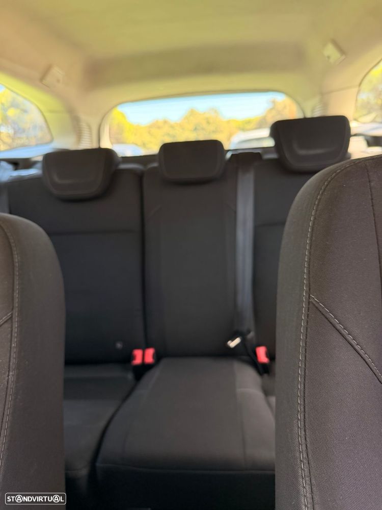 Ford Focus SW 1.6 TDCi Titanium - 17