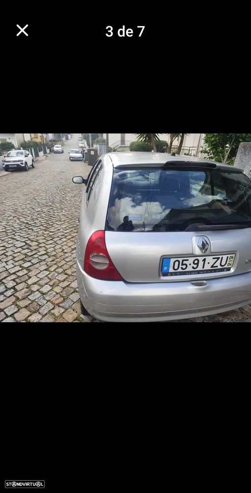 Renault Clio 1.2 16V Privilège Luxe - 2
