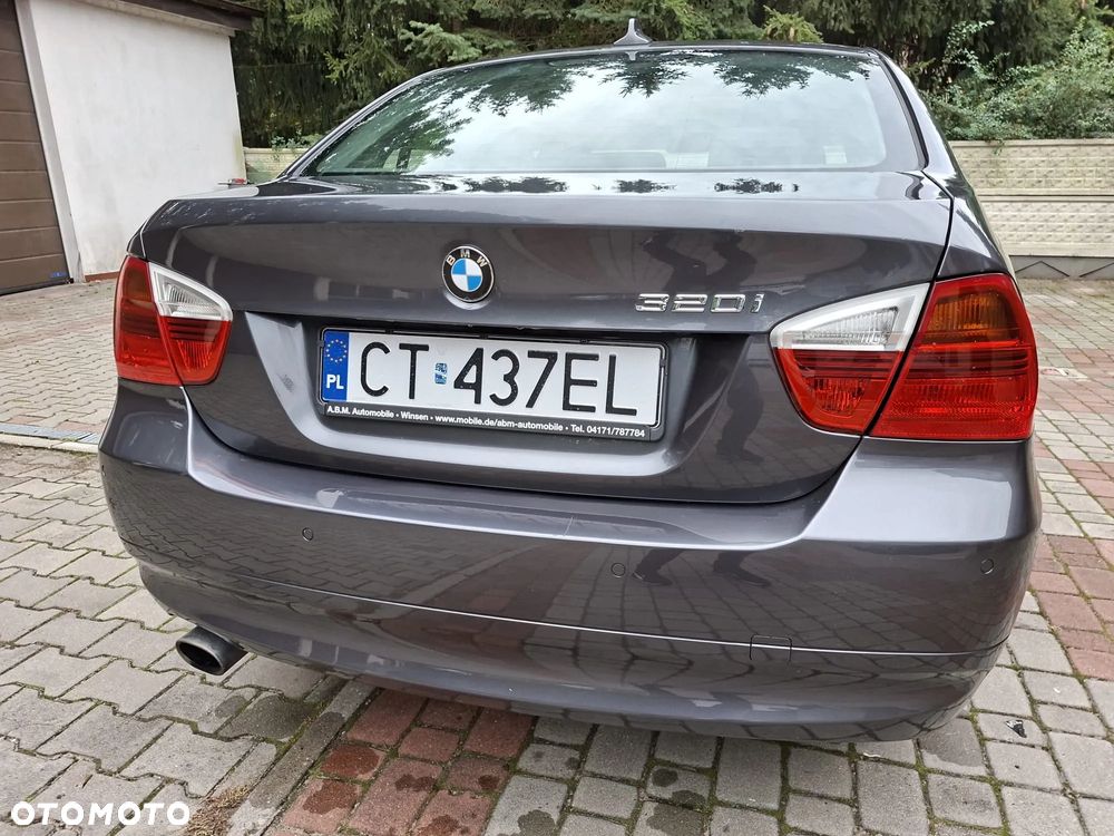 BMW Seria 3 320i - 6