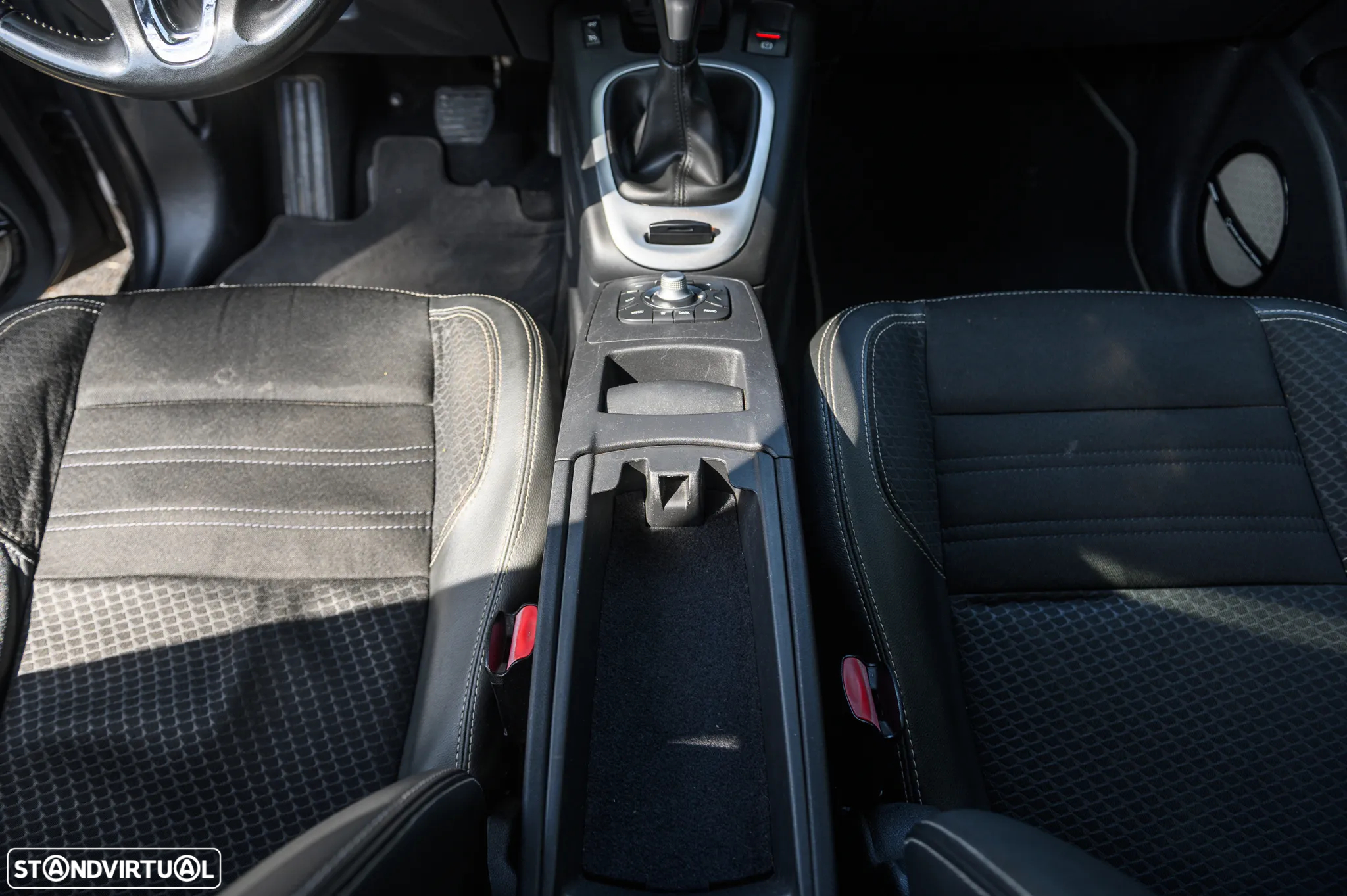 Renault Grand Scénic ENERGY dCi 110 EDC BOSE EDITION - 37