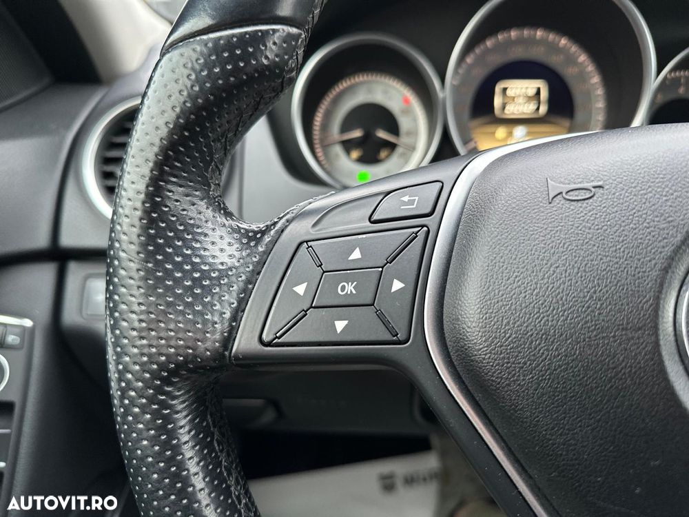 Mercedes-Benz C 180 CGI BlueEFFICIENCY - 22