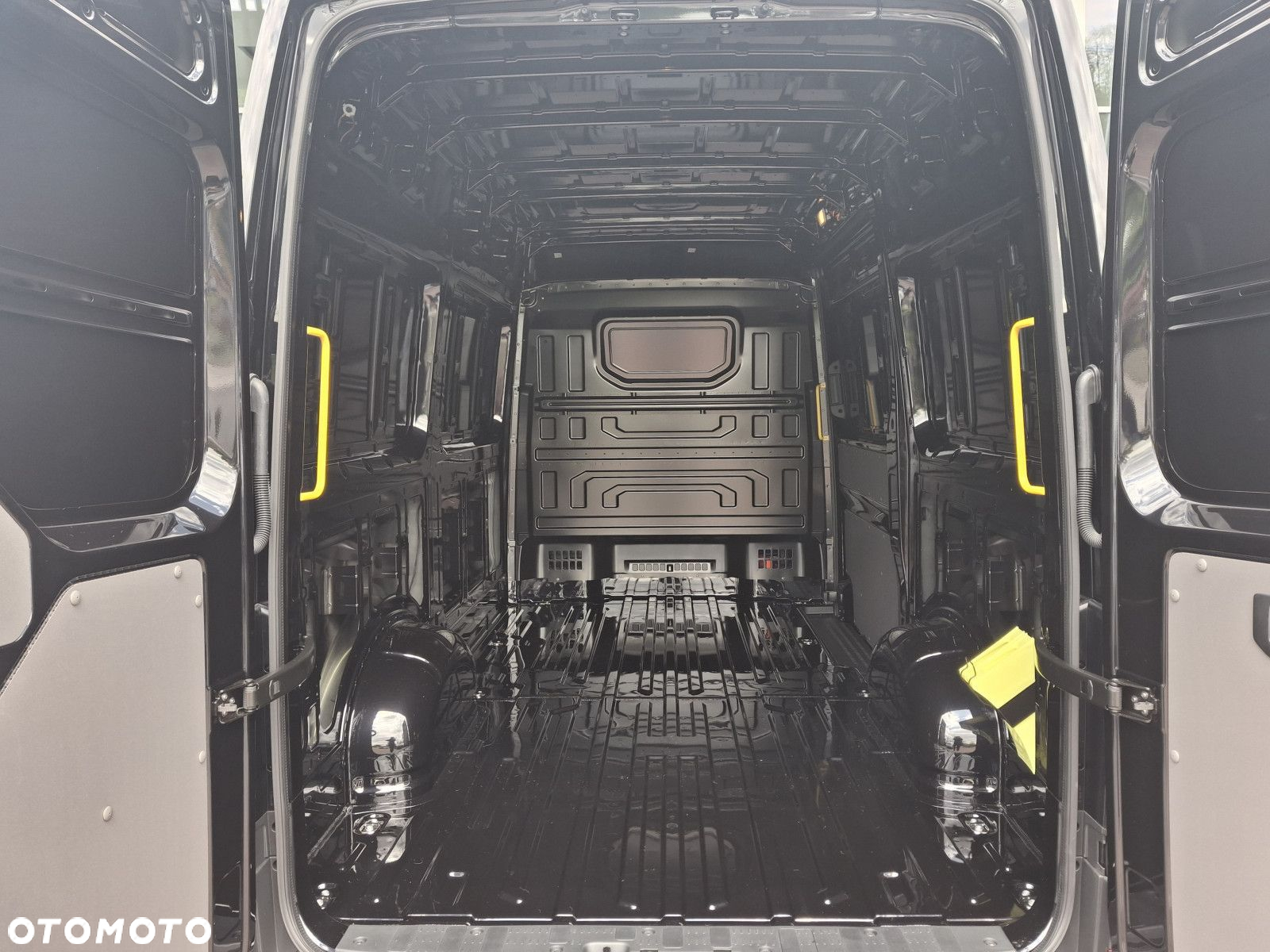 Volkswagen Crafter - 9