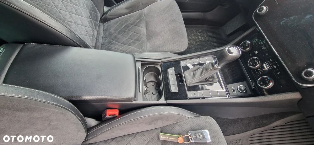 Skoda Superb 2.0 TDI 4x4 Sportline DSG - 16