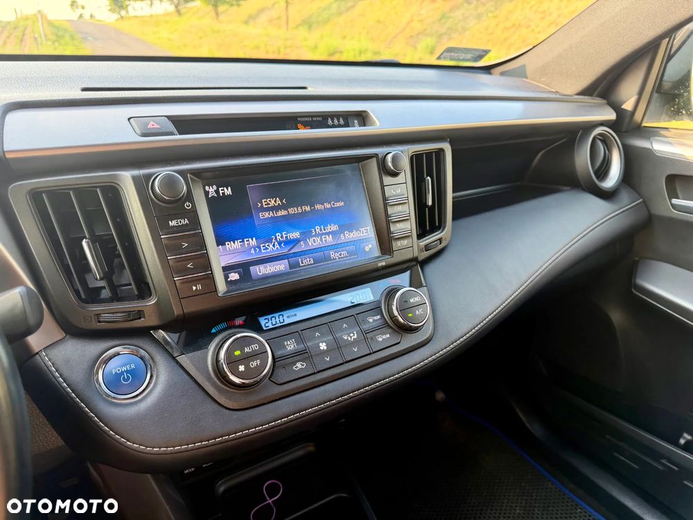 Toyota RAV4 Hybrid Premium 4x2 - 10