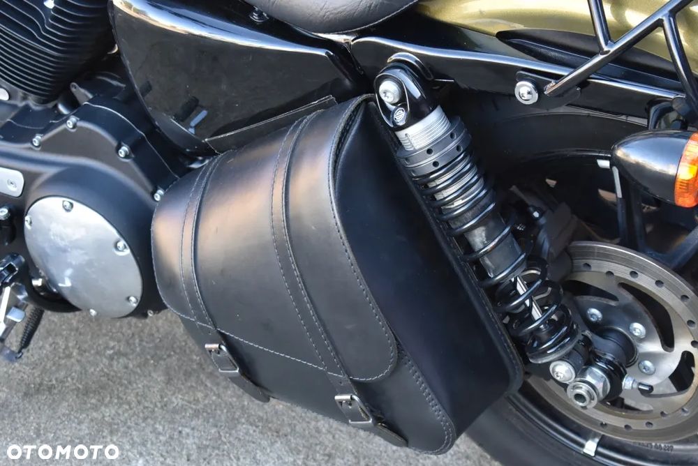 Harley-Davidson Sportster Iron 883 - 37