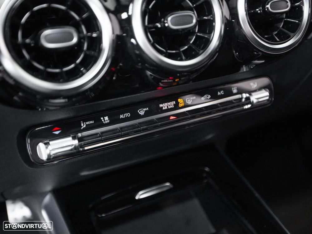 Mercedes-Benz GLA 250 e AMG Line - 21