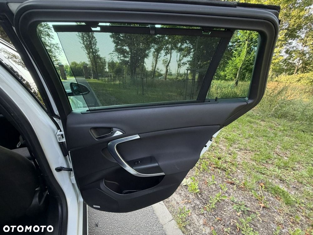 Opel Insignia - 32