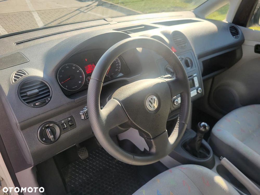 Volkswagen Caddy - 19