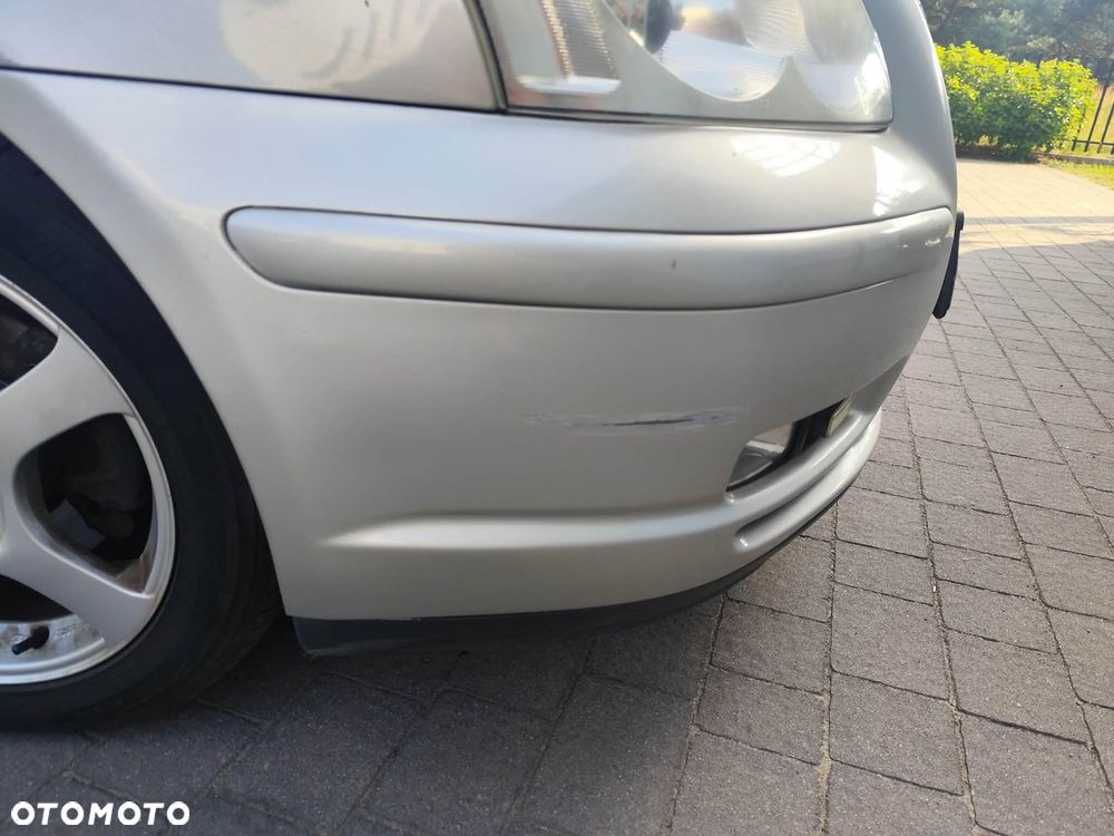 Toyota Avensis 1.8 VVT-i Sol - 11