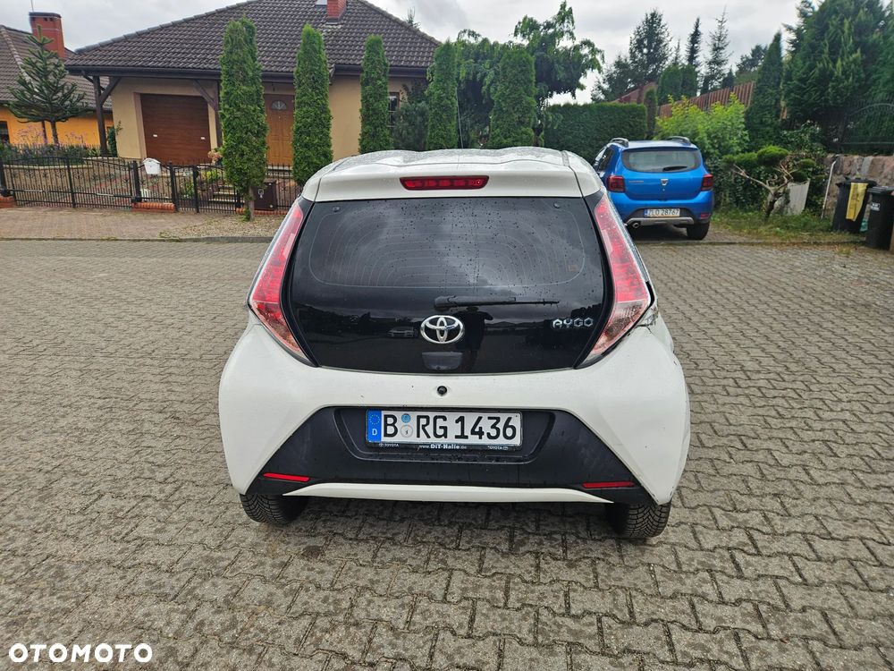 Toyota Aygo 1.0 VVT-i Sprint EU6 - 4
