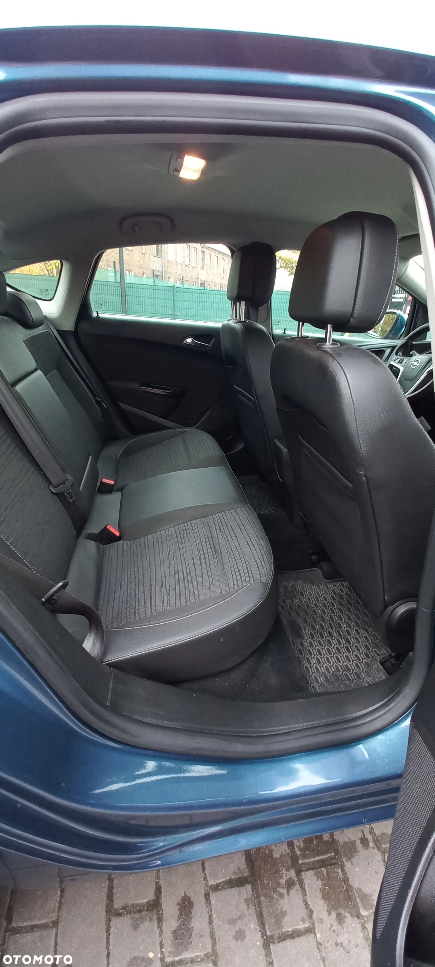 Opel Astra IV 1.4 T Business - 15