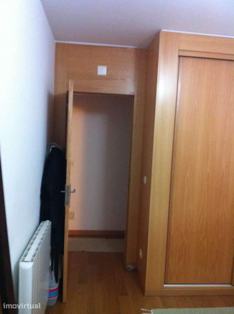 Apartamento T2 mobilado perto do Coimbra Shopping - Grande imagem: 5/6