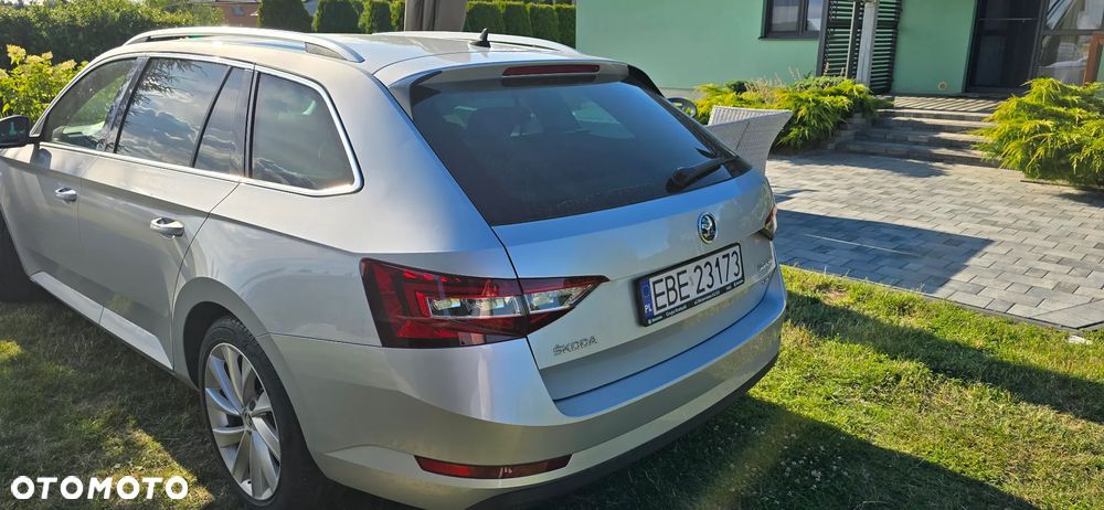 Skoda Superb 2.0 TDI 4x4 Style DSG - 2