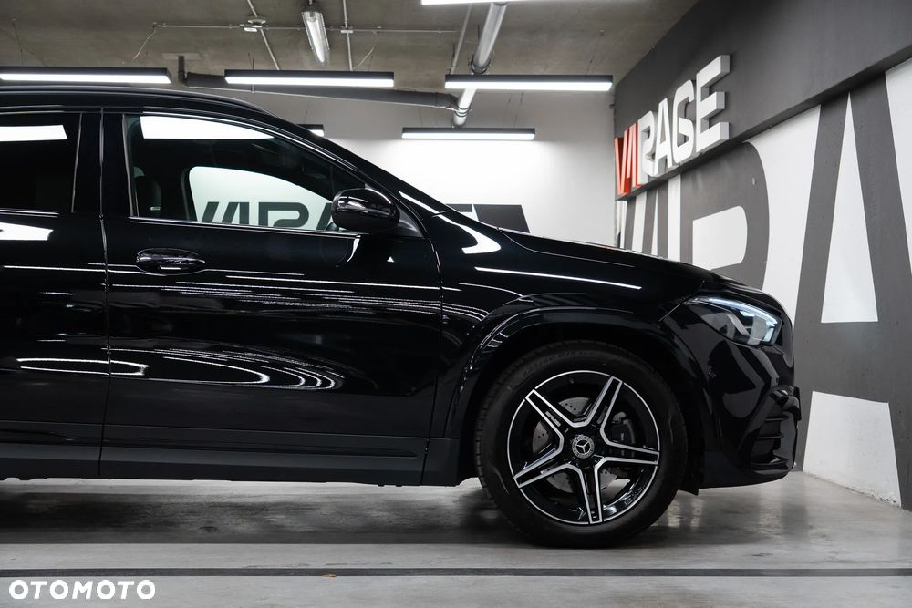 Mercedes-Benz CLA 220 AMG Line 7G-DCT - 14