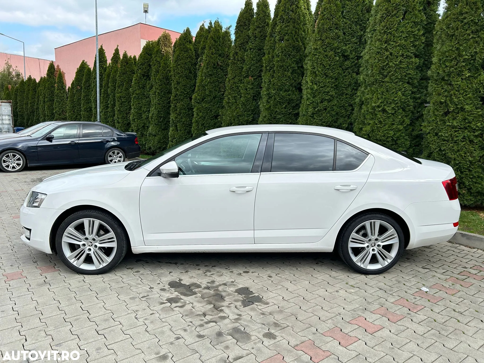 Skoda Octavia 2.0 TDI DSG Style - 6