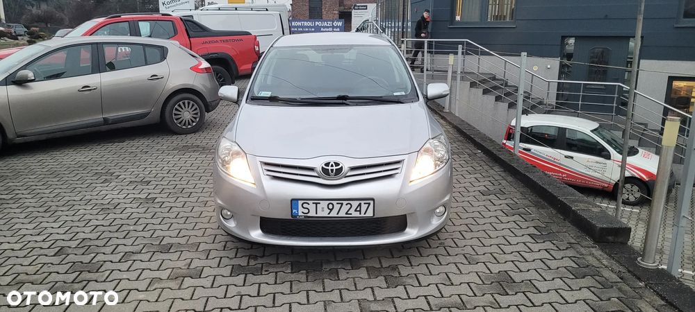Toyota Auris 1.6 Premium MM - 10