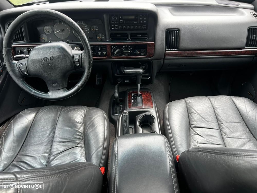 Jeep Grand Cherokee - 20