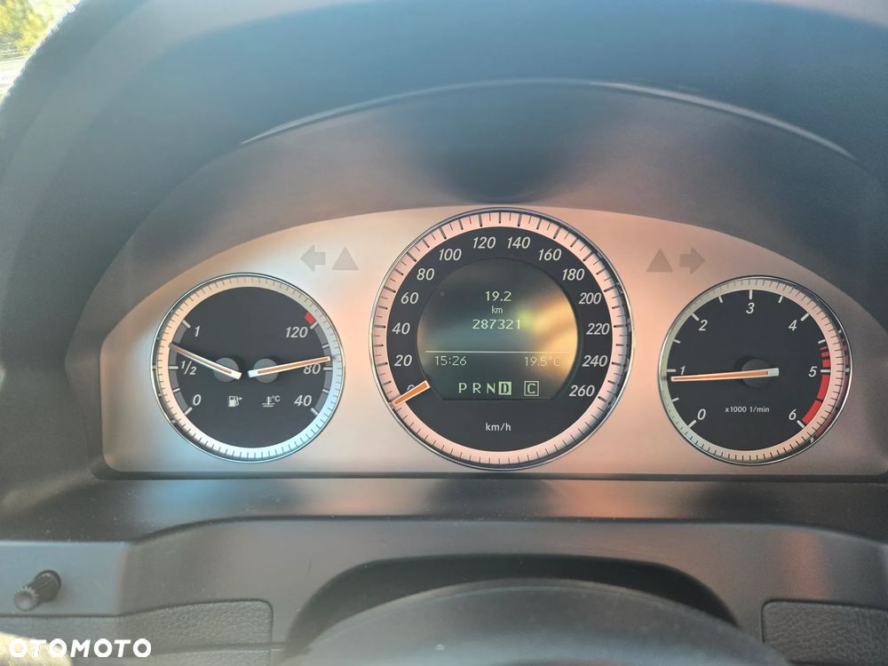 Mercedes-Benz Klasa C 220 CDI DPF Automatik Avantgarde - 8
