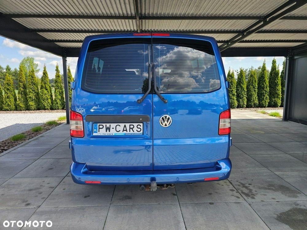 Volkswagen Caravelle - 5