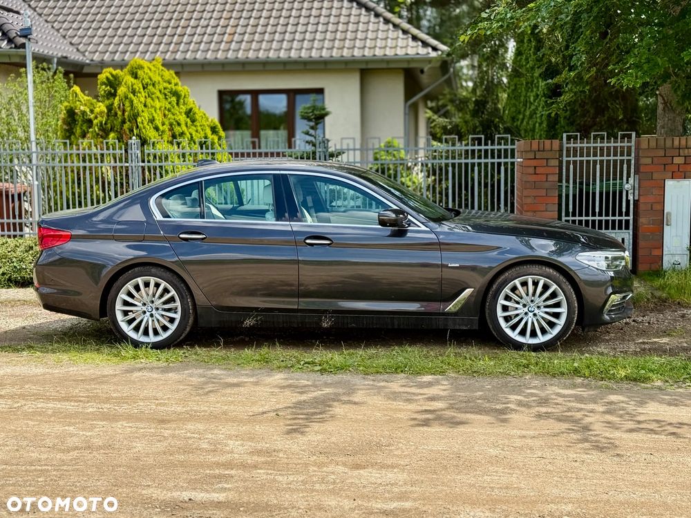 BMW Seria 5 530i xDrive Luxury Line - 4