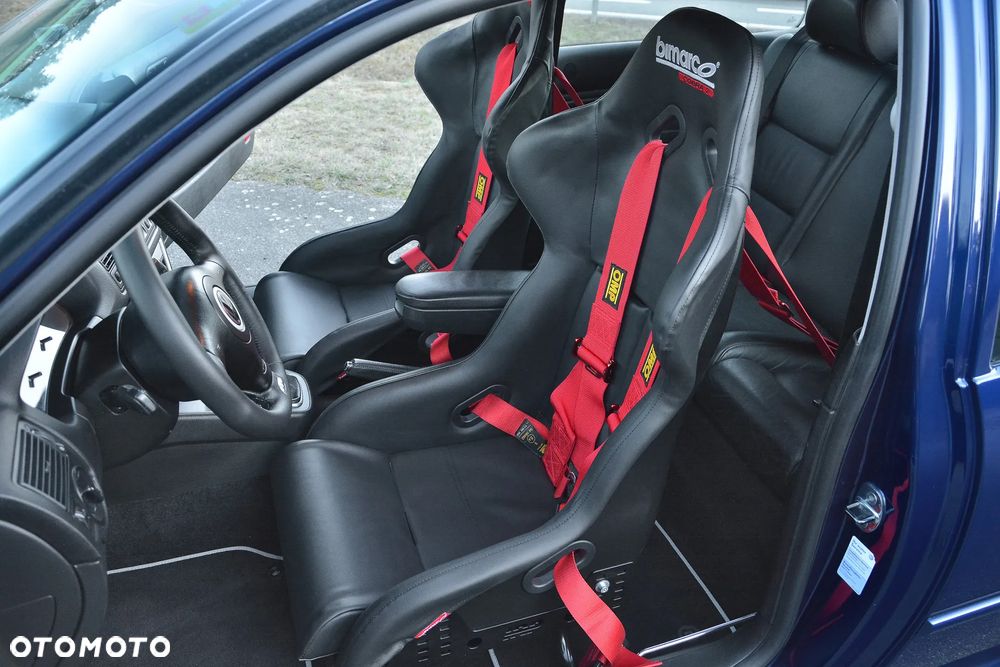 Volkswagen Golf - 8