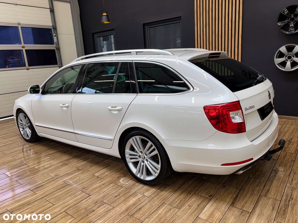 Skoda Superb 2.0 TDI Ambition DSG - 11