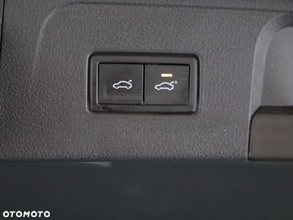 Volkswagen Passat - 23