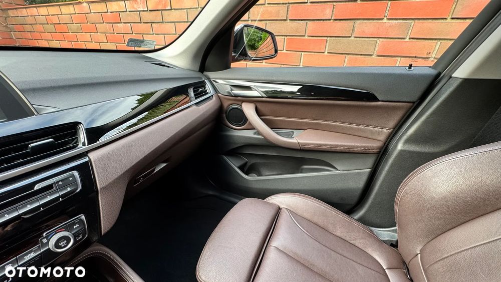 BMW X1 xDrive20i xLine - 14