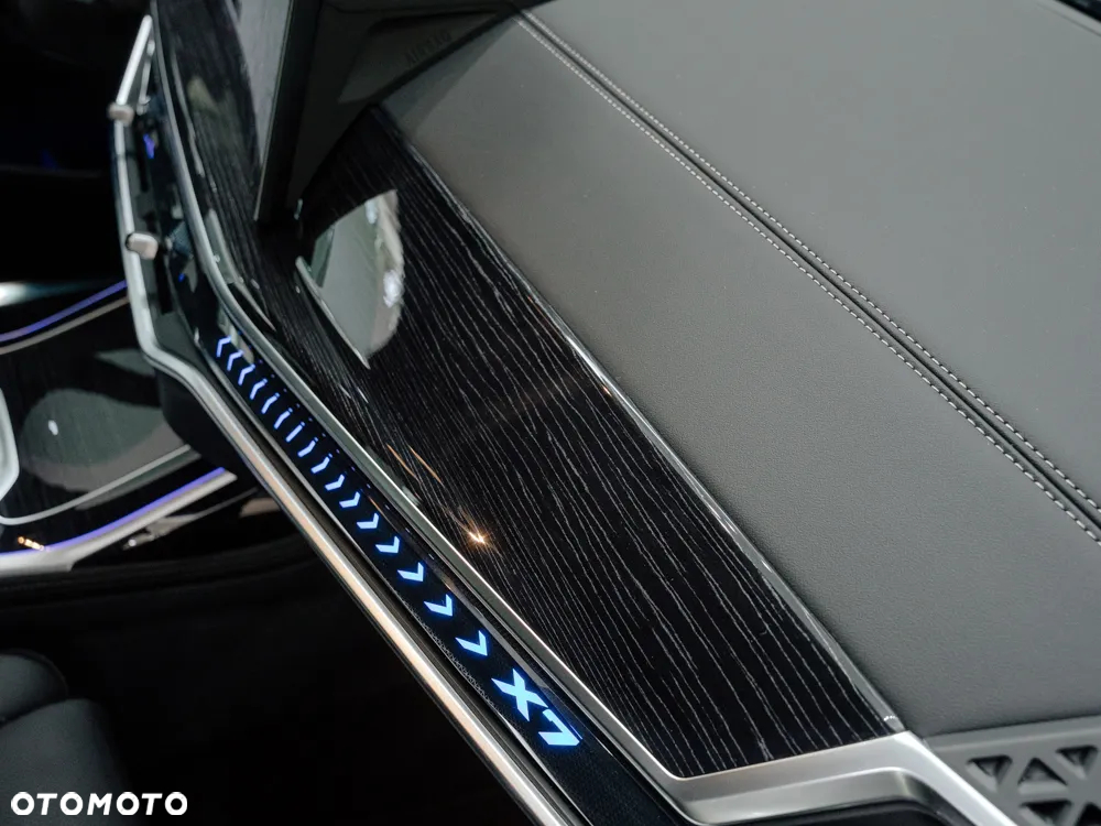 BMW X7 - 9