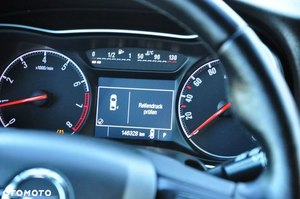Opel Zafira - 35