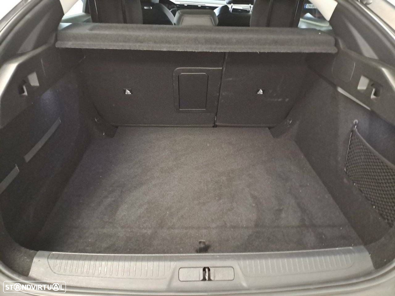 Peugeot 408 1.2 PureTech Allure EAT8 - 6
