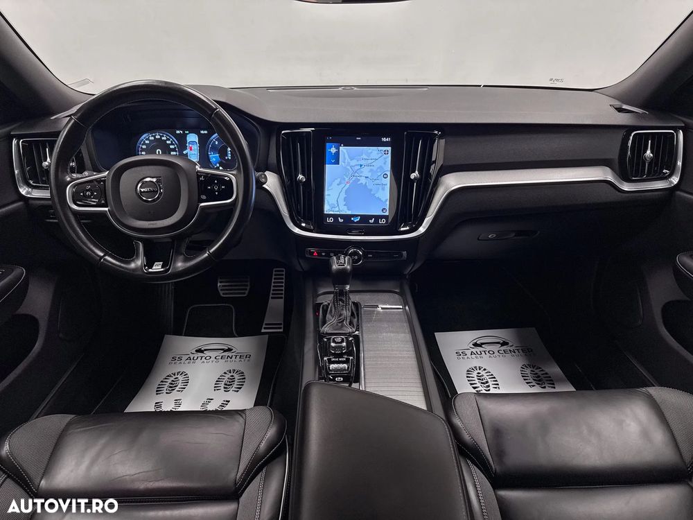 Volvo V60 D4 R-Design - 6