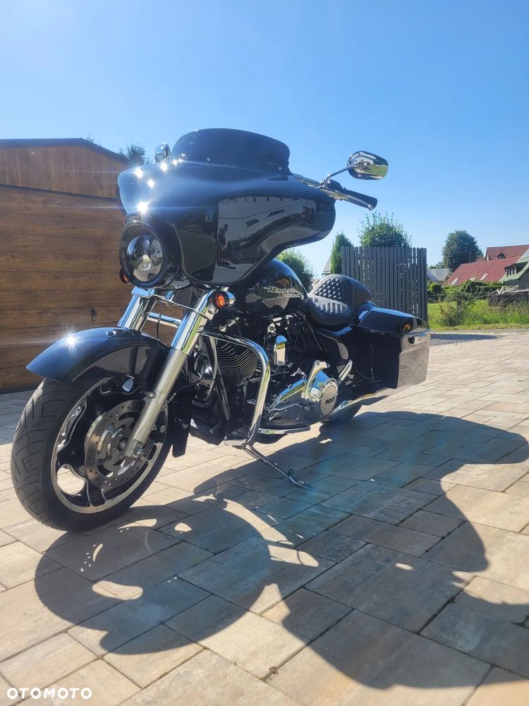 Harley-Davidson Touring Street Glide - 3