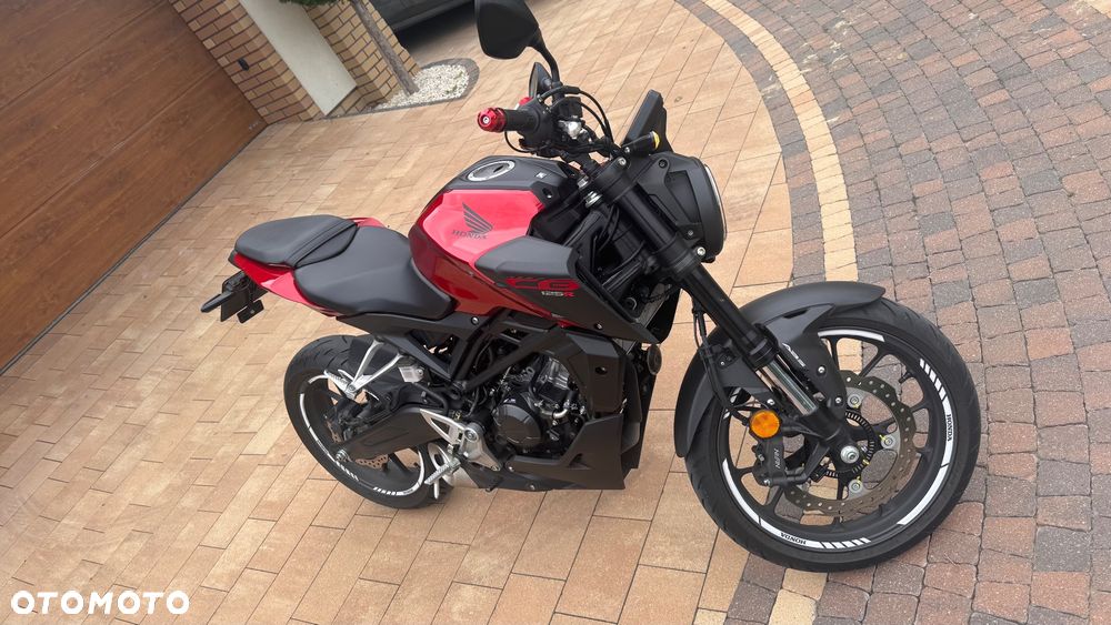 Honda CB - 3