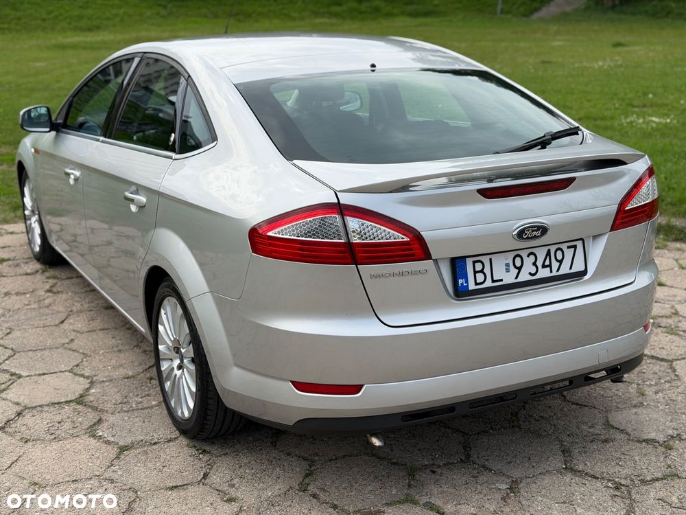 Ford Mondeo 2.5 Ghia - 9