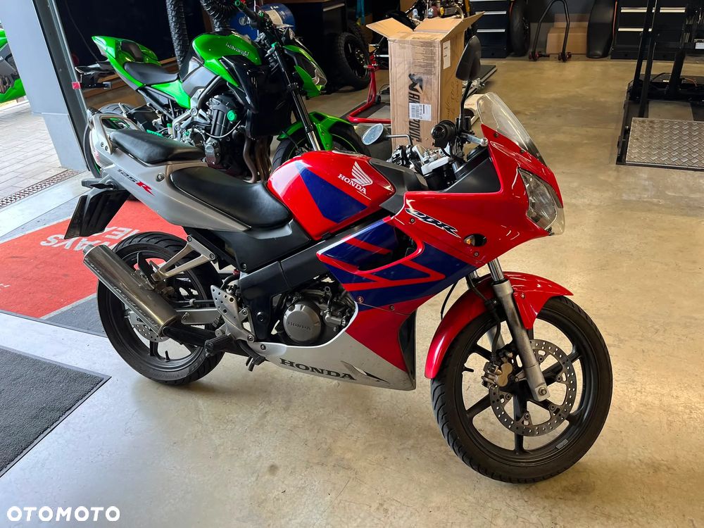 Honda CBR - 3