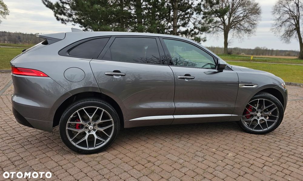 Jaguar F-Pace S AWD - 16